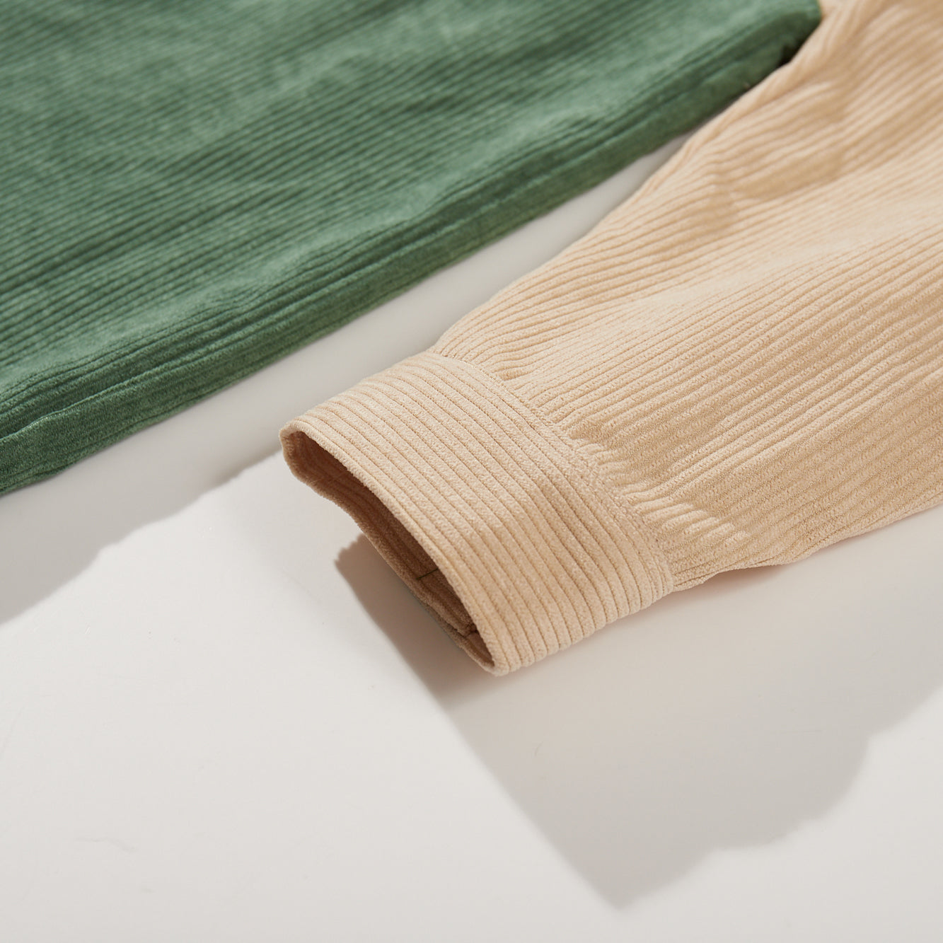 Shirt Velvet Button Green / Sand