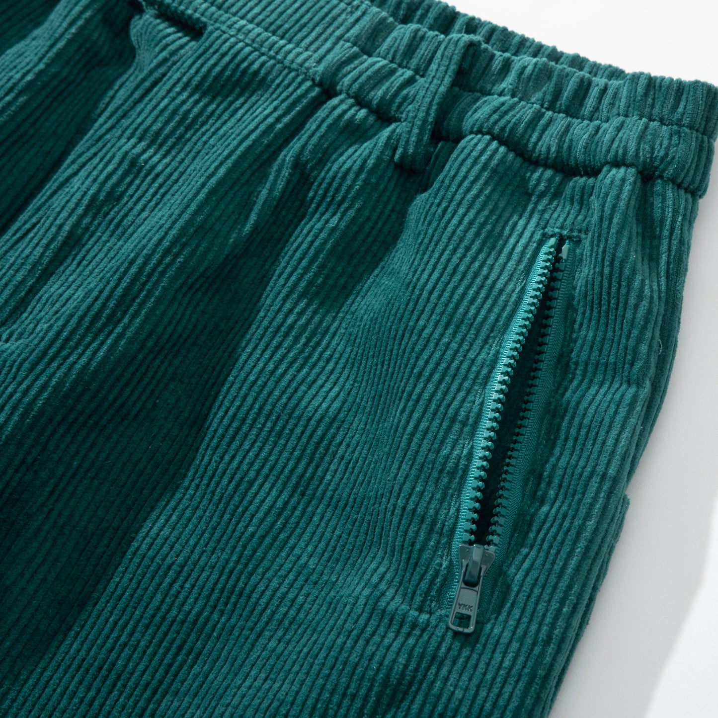 Pants Velvet Series model 4, emerald